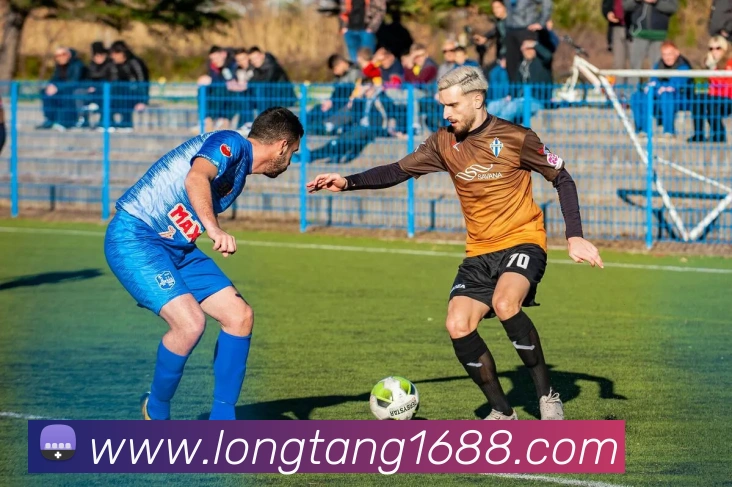 欧冠足球比赛重播上线 球迷可回看关键进球与战术细节